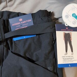 Modern Ambition Black Ankle Pants